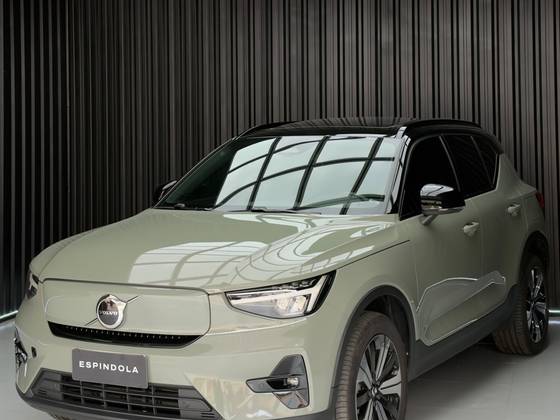VOLVO XC40 P6 RECHARGE ELECTRIC PLUS em Ibirama, SC