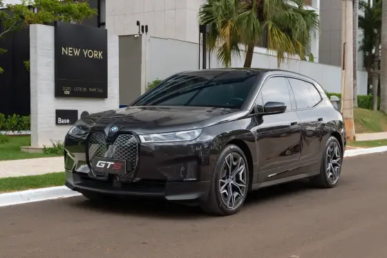 BMW iX ELÉTRICO XDRIVE40 em Brasília, DF