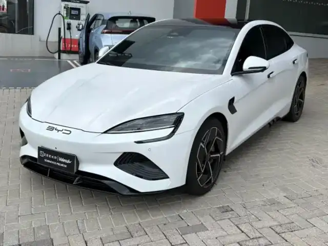 BYD SEAL 82,5 KW ELÉTRICO AWD em Curitiba, PR