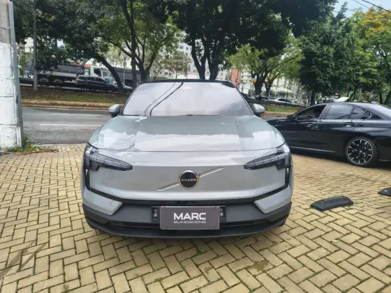 VOLVO EX30 69 KW ELÉTRICO CORE em São Paulo, SP