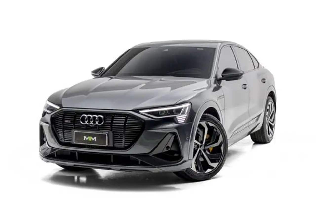 AUDI E-TRON ELÉTRICO SPORTBACK PERFORMANCE BLACK QUATTRO — foto 1 de 15