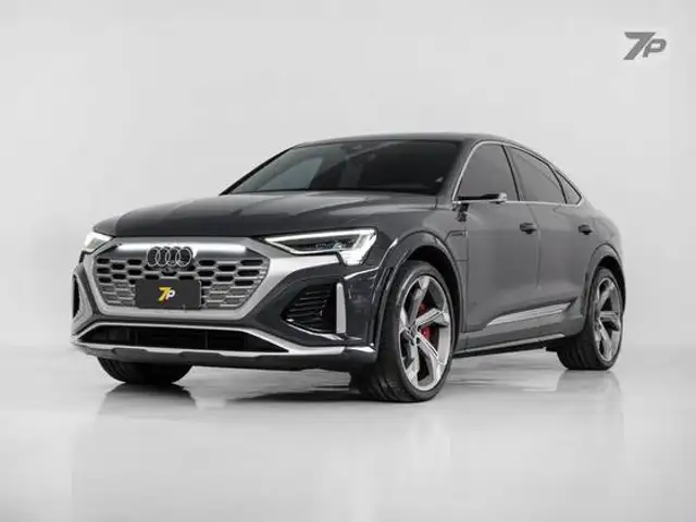 AUDI SQ8 E-TRON ELÉTRICO SPORTBACK QUATTRO em Curitiba, PR