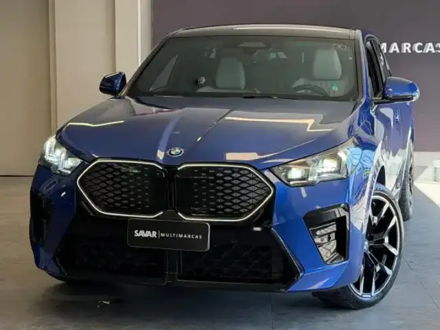 BMW iX2 64,8 KW ELÉTRICO XDRIVE30 M SPORT em Porto Alegre, RS