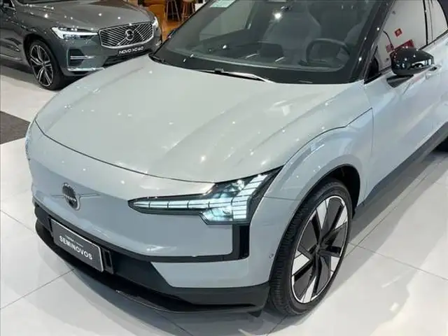 VOLVO EX30 69 KW ELÉTRICO ULTRA em Santo André, SP