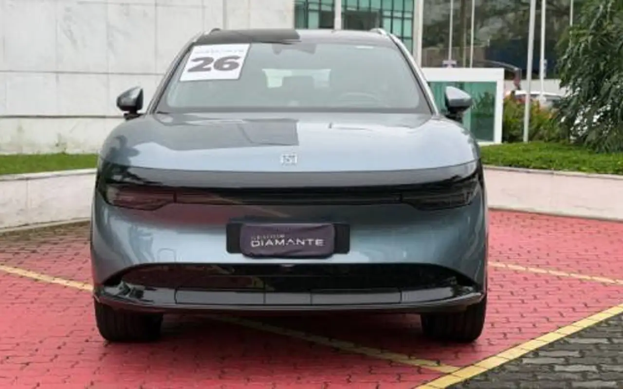 ZEEKR 7X 100 KW ELÉTRICO FLAGSHIP AWD — foto 1 de 15