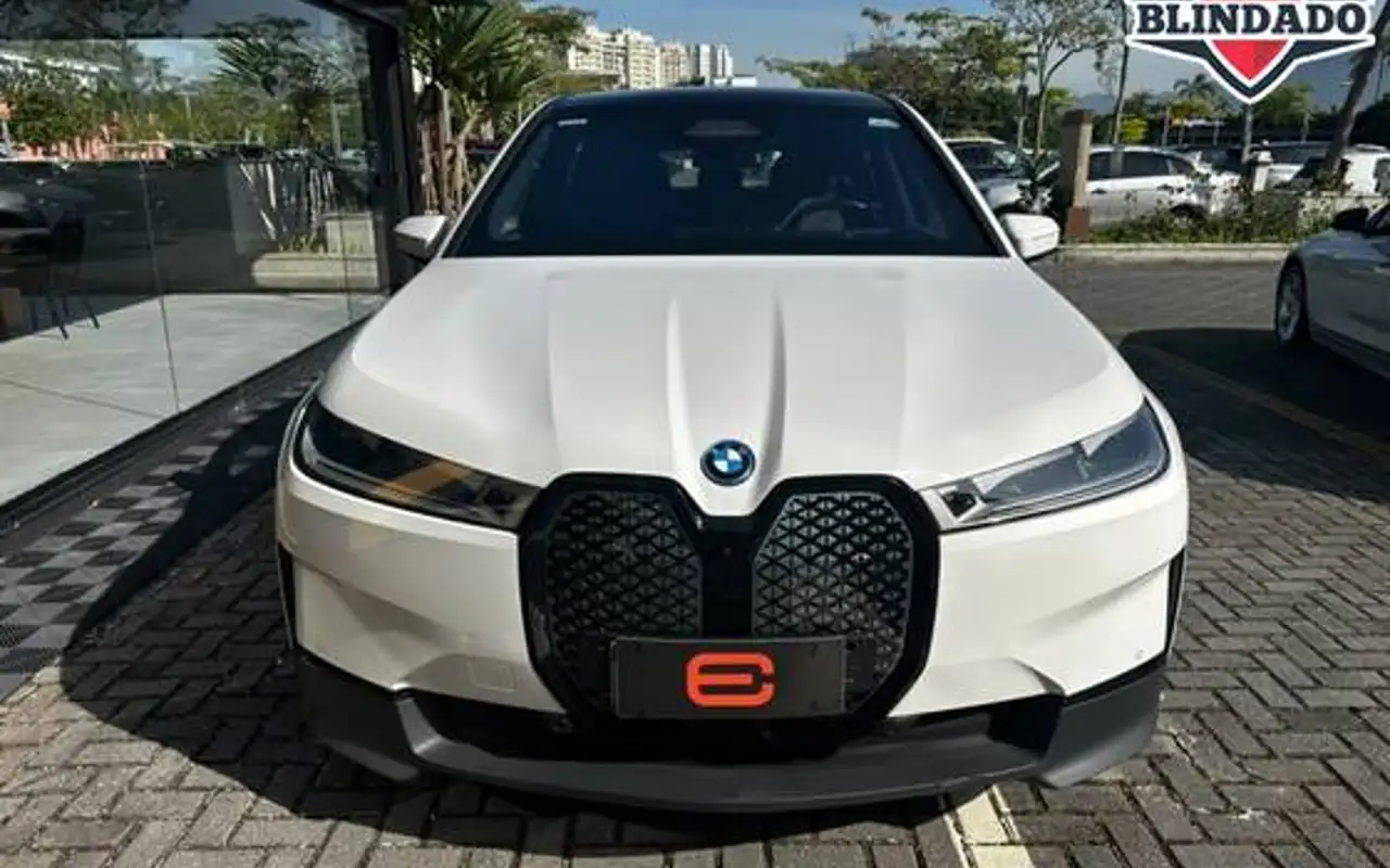 BMW iX ELÉTRICO XDRIVE40 — foto 1 de 15