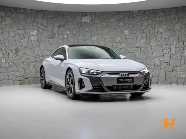 AUDI E-TRON GT ELÉTRICO SPORTBACK QUATTRO em Curitiba, PR