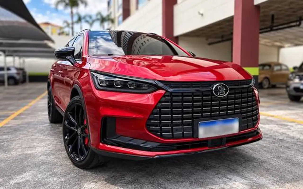 BYD TAN ELÉTRICO AWD — foto 1 de 8