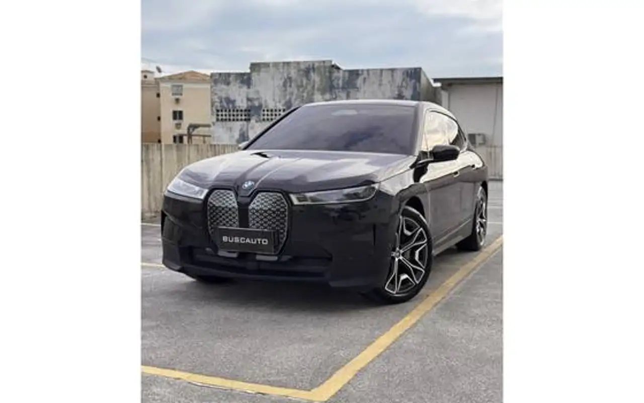BMW iX ELÉTRICO XDRIVE40 — foto 1 de 2