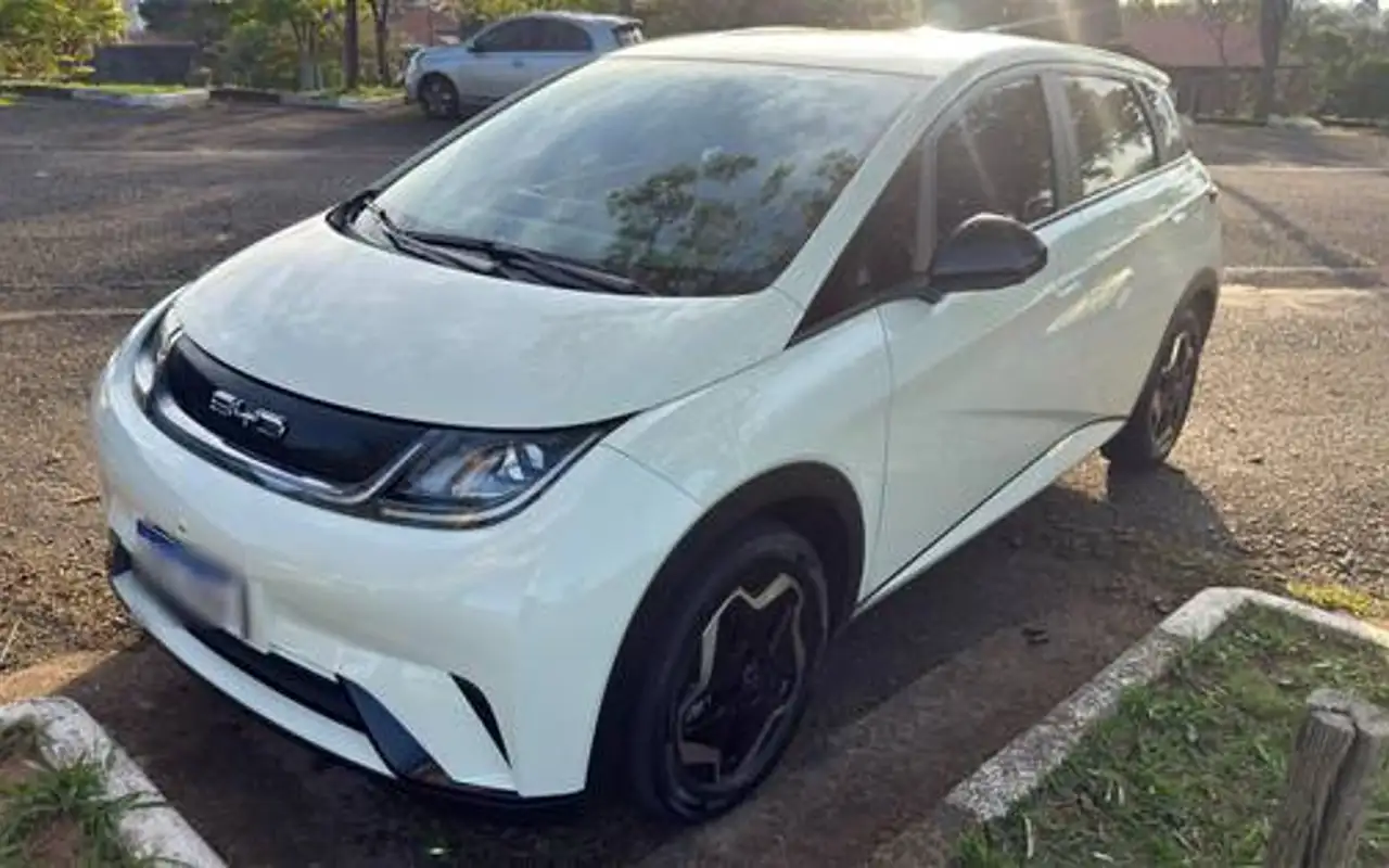 BYD DOLPHIN 44,9 KW ELÉTRICO — foto 1 de 8