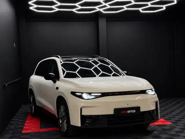 LEAPMOTOR C10 69,9 KW BEV em Sorocaba, SP