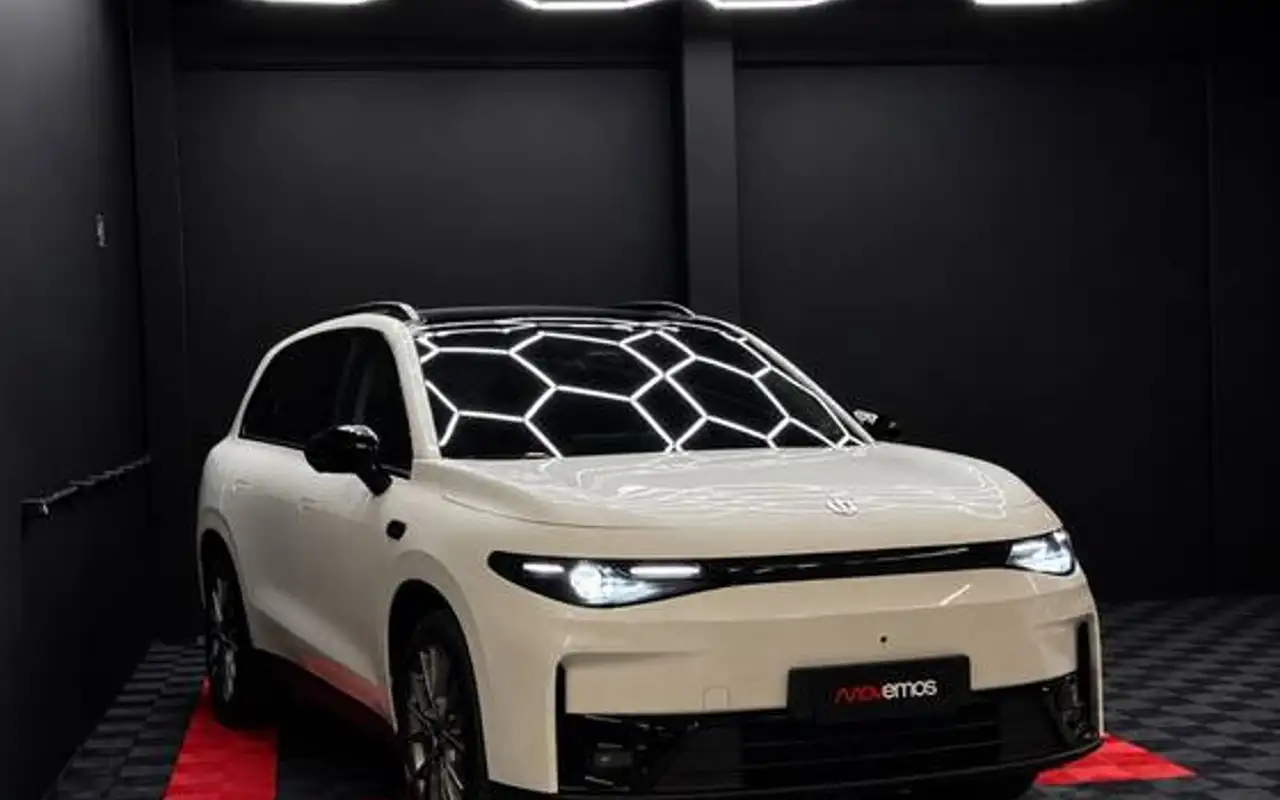 LEAPMOTOR C10 69,9 KW BEV — foto 1 de 9