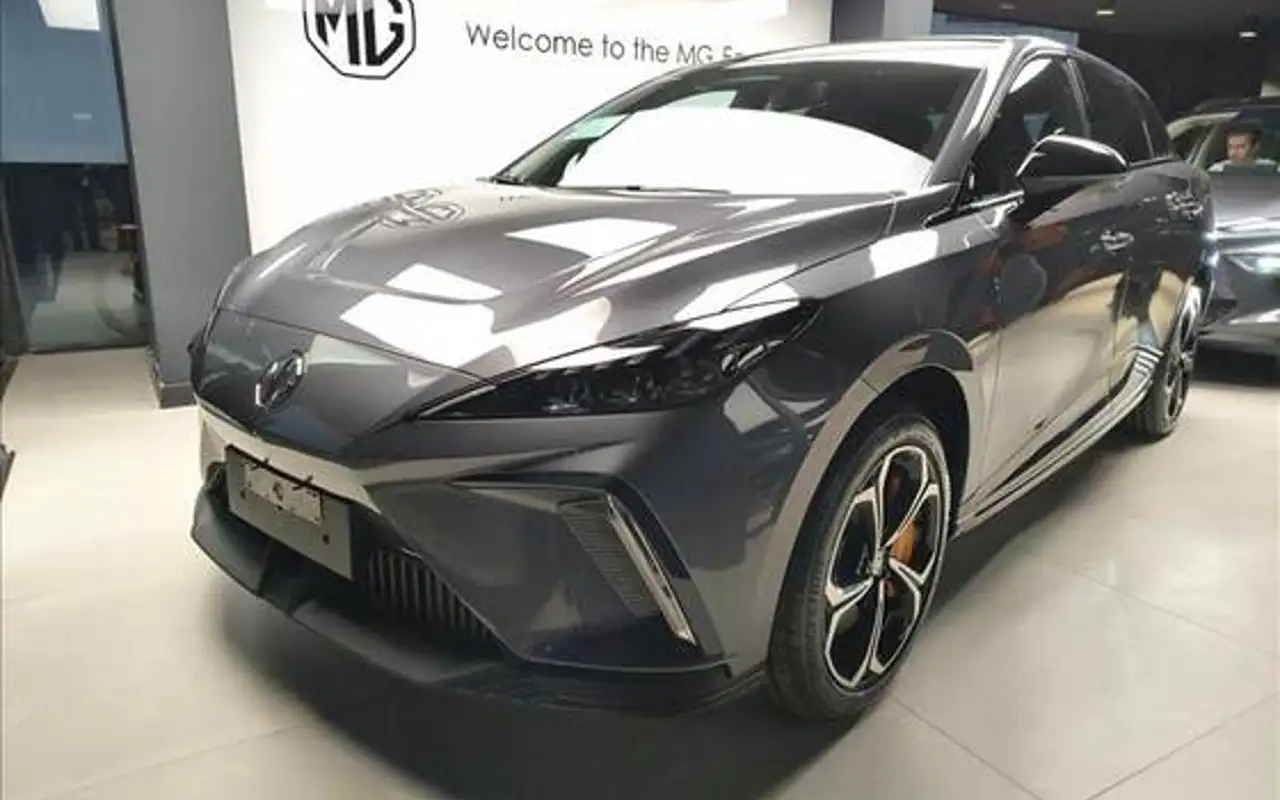 MG 4 64 KW ELÉTRICO X-POWER — foto 1 de 10