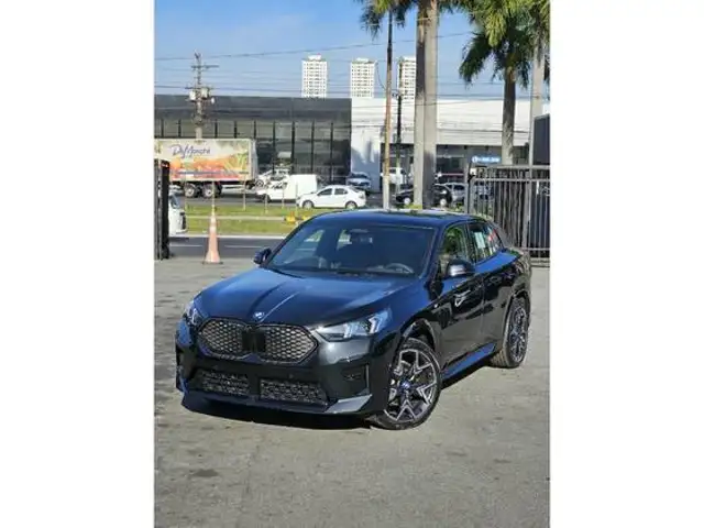 BMW iX2 64,8 KW ELÉTRICO XDRIVE30 M SPORT em São Paulo, SP