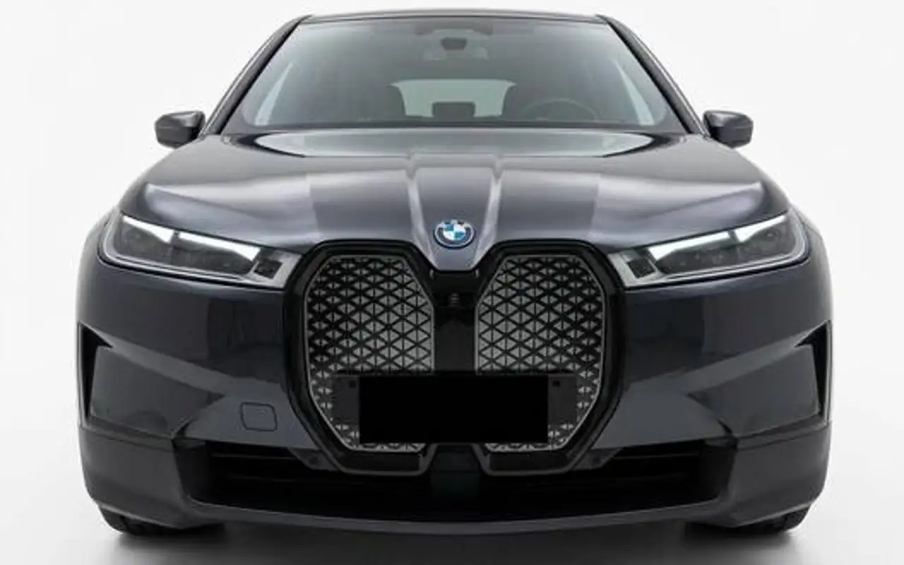 BMW iX ELÉTRICO XDRIVE40 — foto 1 de 8