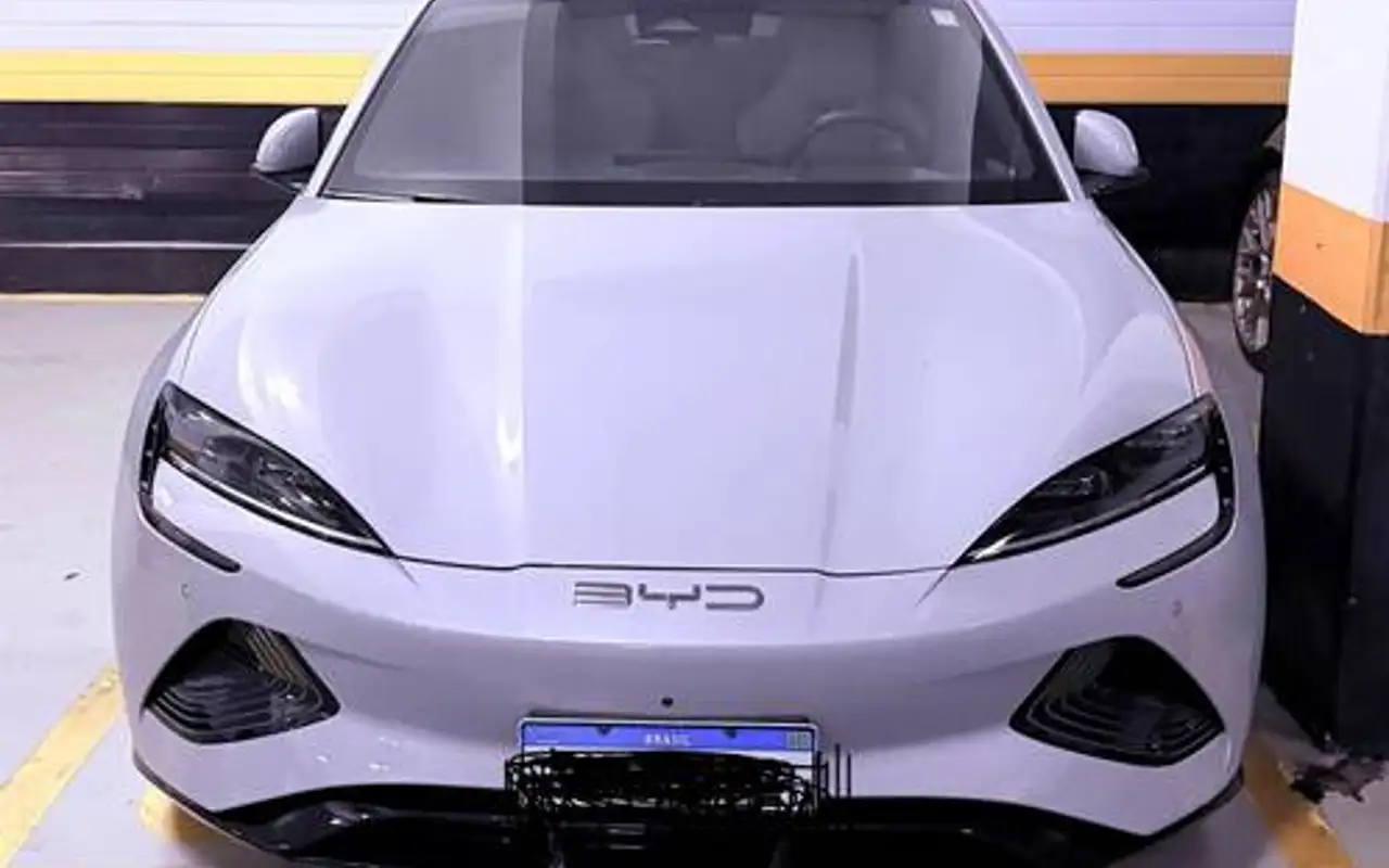 BYD SEAL 82,5 KW ELÉTRICO AWD — foto 1 de 6