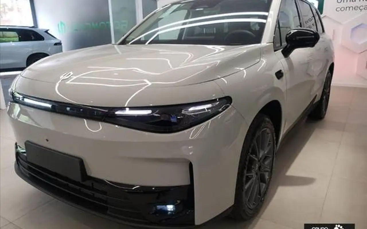 LEAPMOTOR C10 69,9 KW BEV — foto 1 de 20