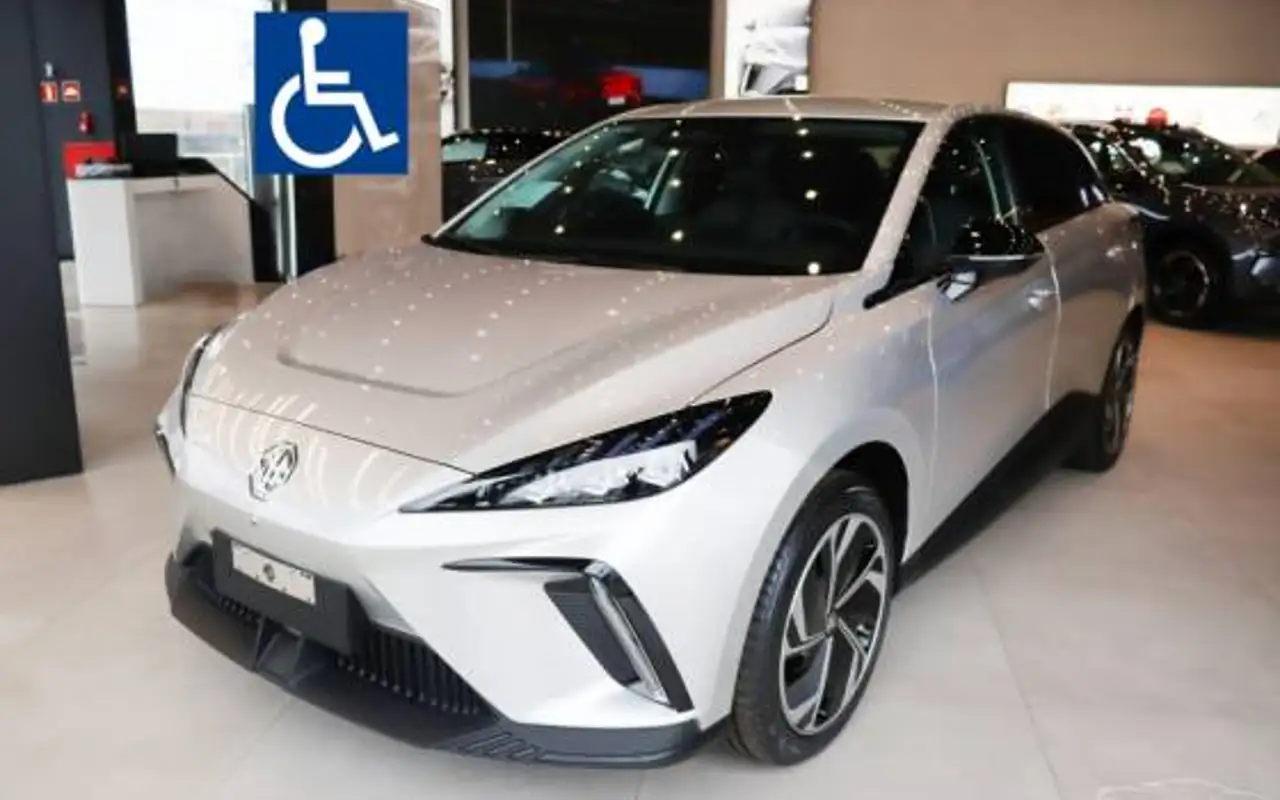 MG 4 64 KW ELÉTRICO LUXURY — foto 1 de 13