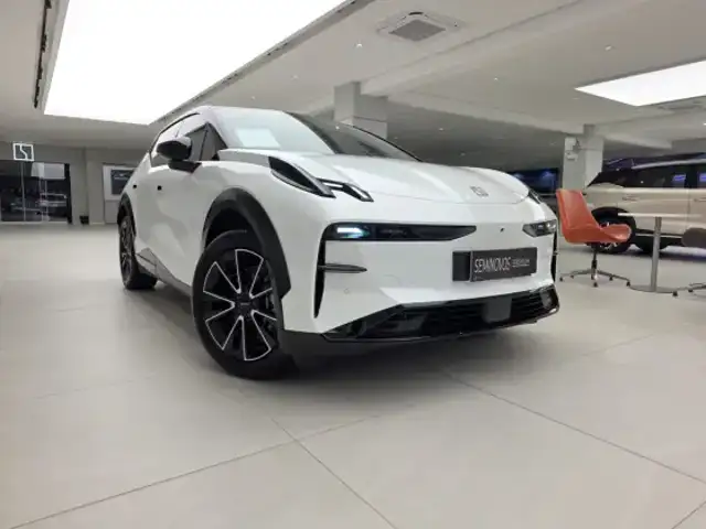 ZEEKR X 66 KW ELÉTRICO PREMIUM em Florianópolis, SC