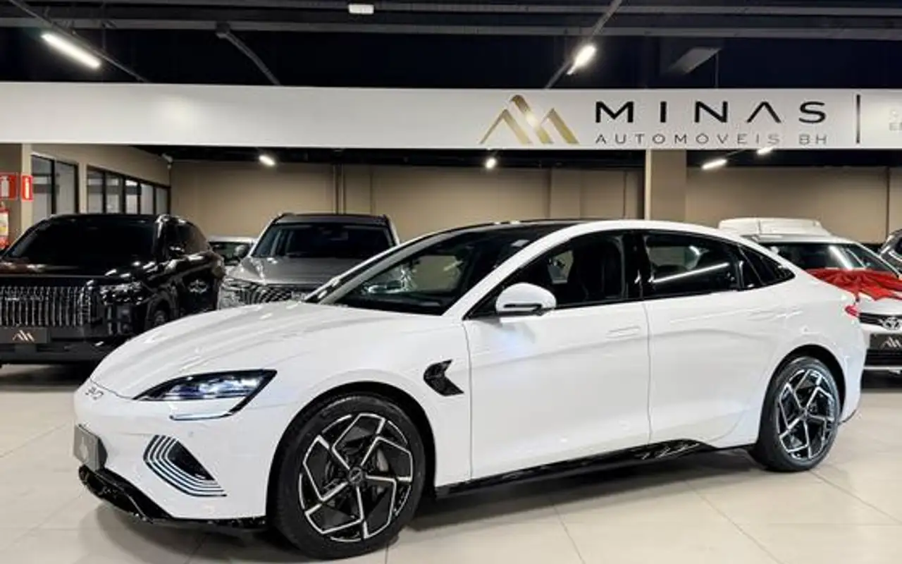 BYD SEAL 82,5 KW ELÉTRICO AWD — foto 1 de 17