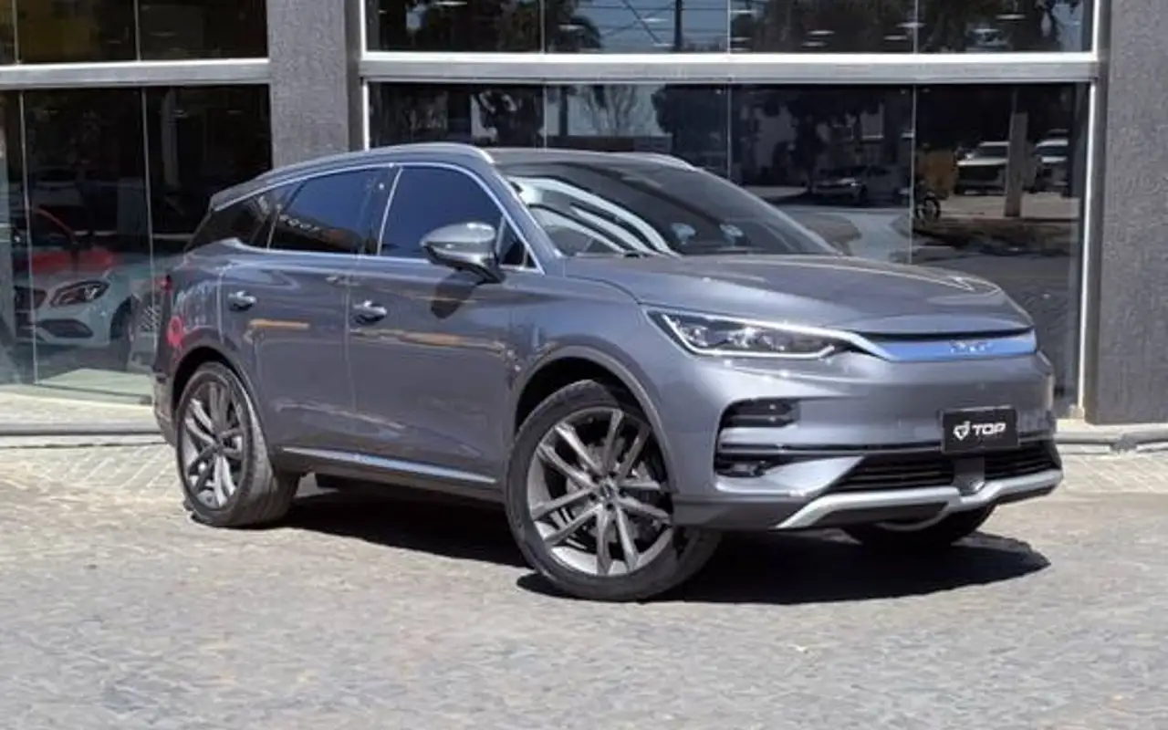 BYD TAN ELÉTRICO AWD — foto 1 de 17