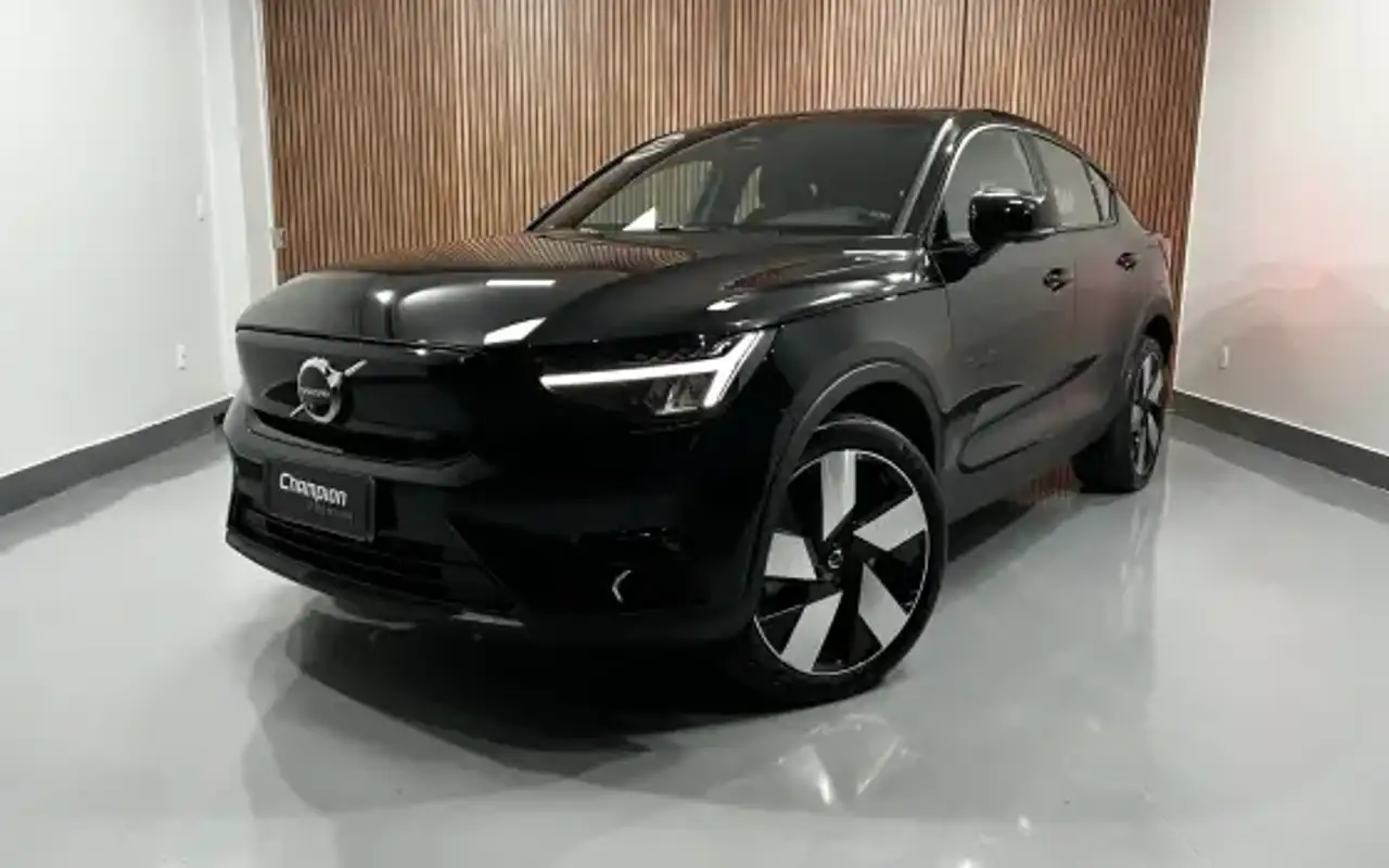 VOLVO C40 P8 RECHARGE TWIN ELECTRIC ULTIMATE AWD — foto 1 de 13