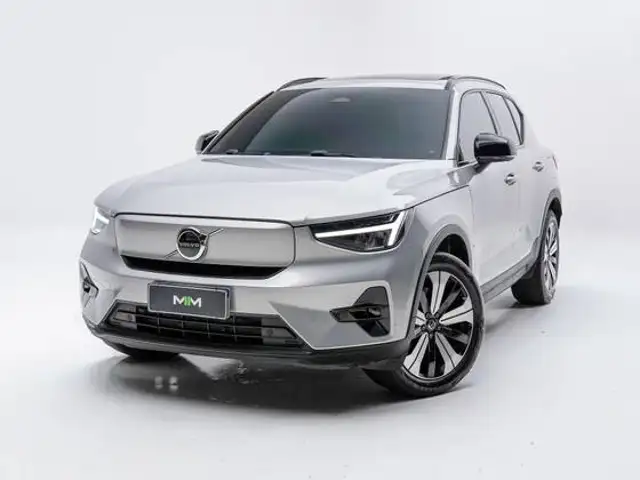 VOLVO XC40 P6 RECHARGE ELECTRIC PLUS em São Paulo, SP