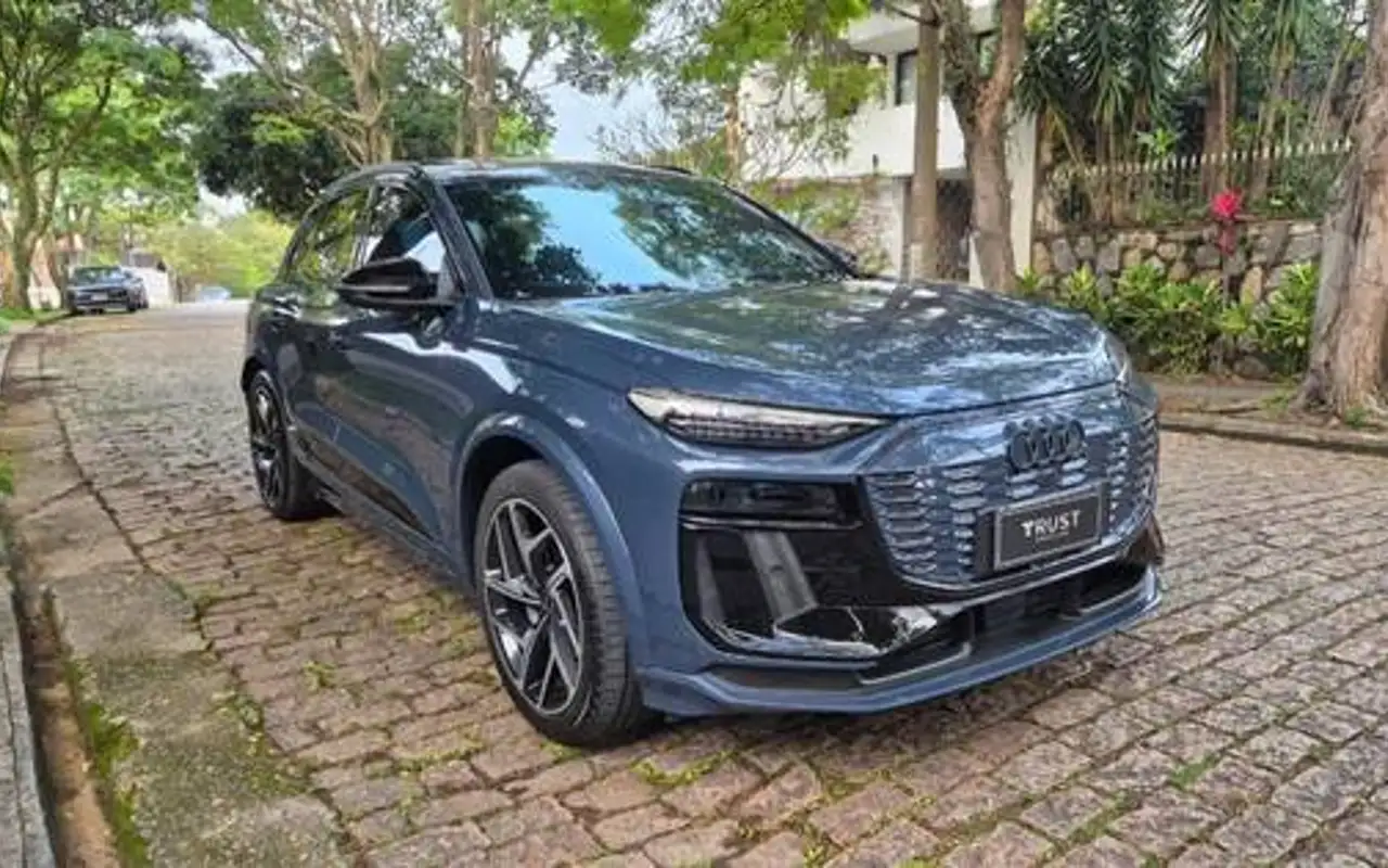 AUDI Q6 E-TRON 100 KW ELÉTRICO PERFORMANCE BLACK QUATTRO — foto 1 de 20
