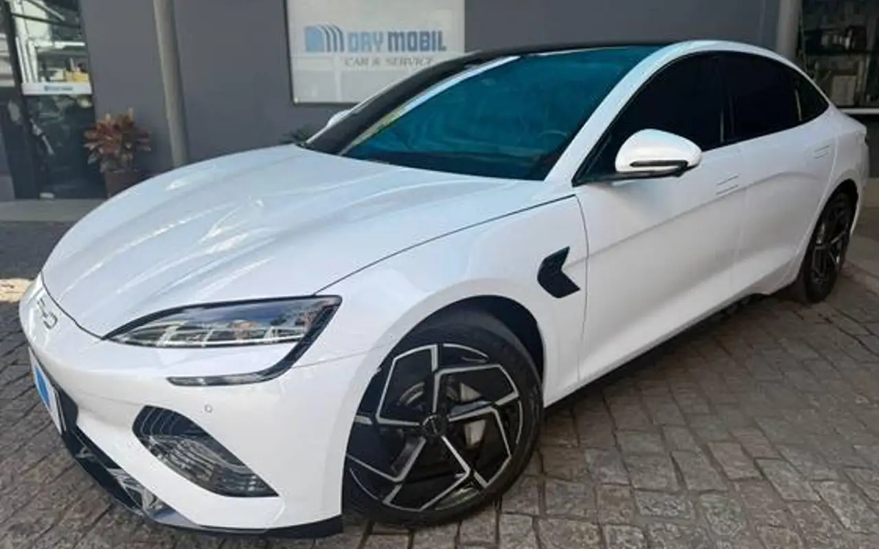 BYD SEAL 82,5 KW ELÉTRICO AWD — foto 1 de 11