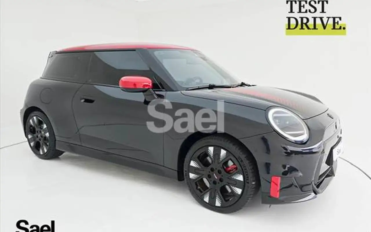 MINI COOPER 54,2 KW ELÉTRICO JOHN COOPER WORKS — foto 1 de 15