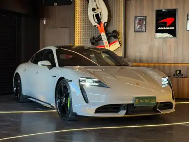 PORSCHE TAYCAN TURBO ELÉTRICO em João Pessoa, PB