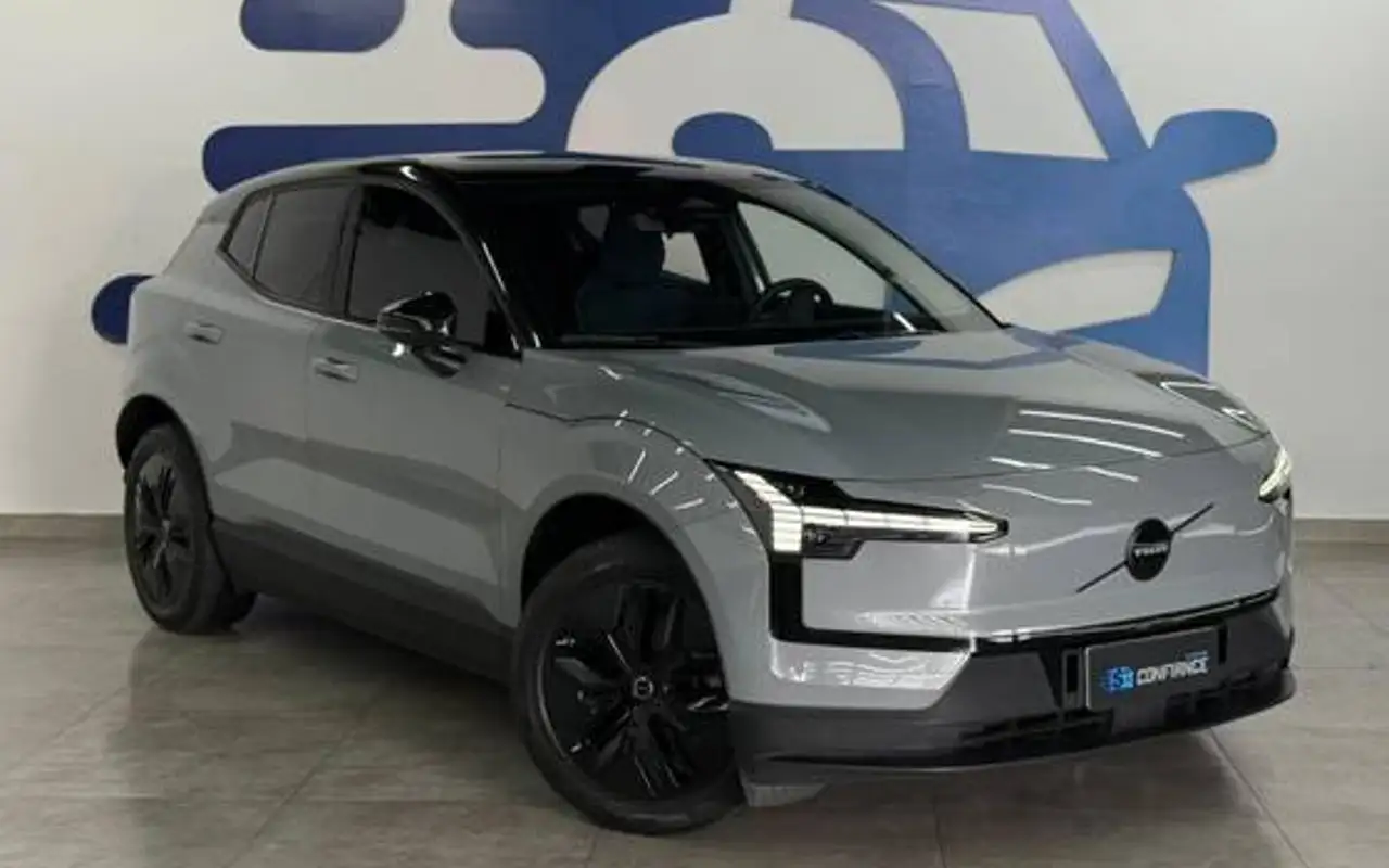 VOLVO EX30 69 KW ELÉTRICO CORE — foto 1 de 20