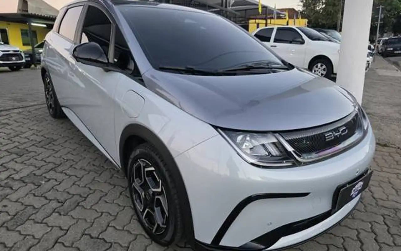 BYD DOLPHIN 60,5 KW ELÉTRICO PLUS — foto 1 de 10