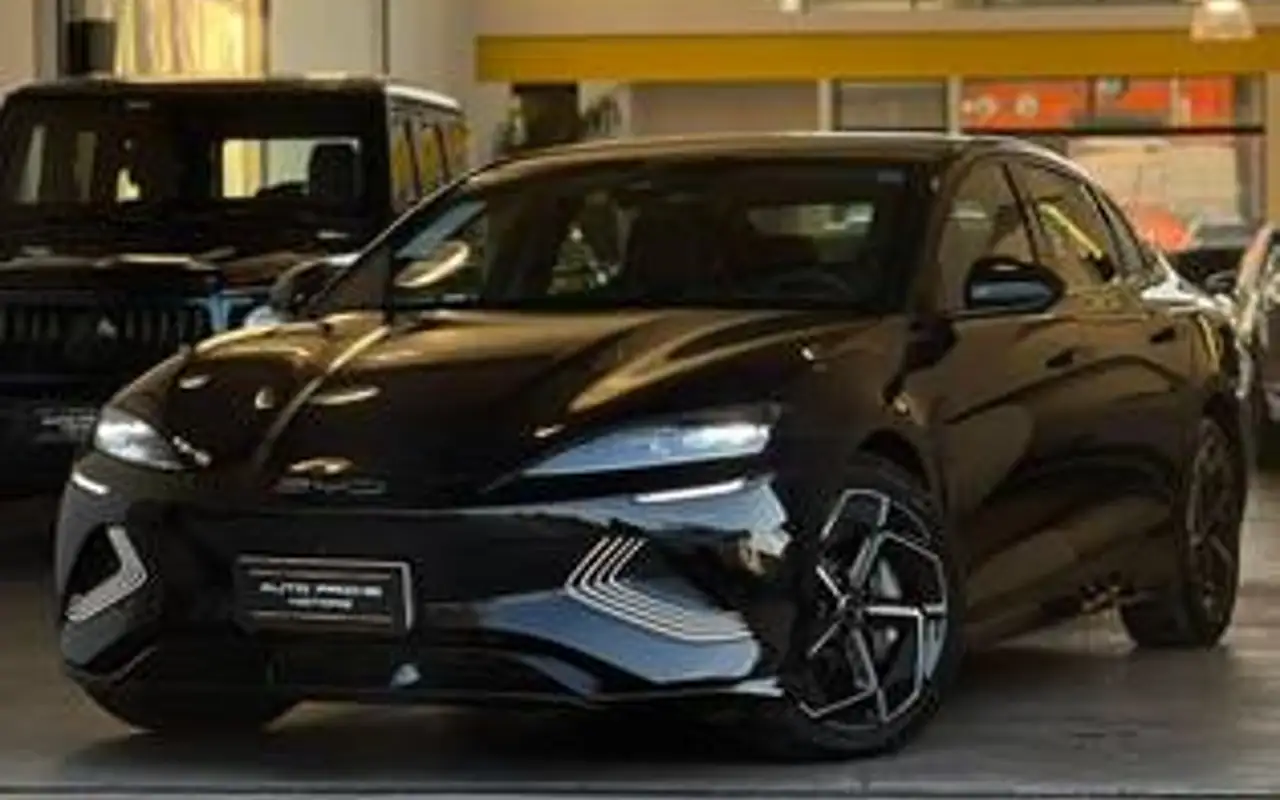 BYD SEAL 82,5 KW ELÉTRICO AWD — foto 1 de 20