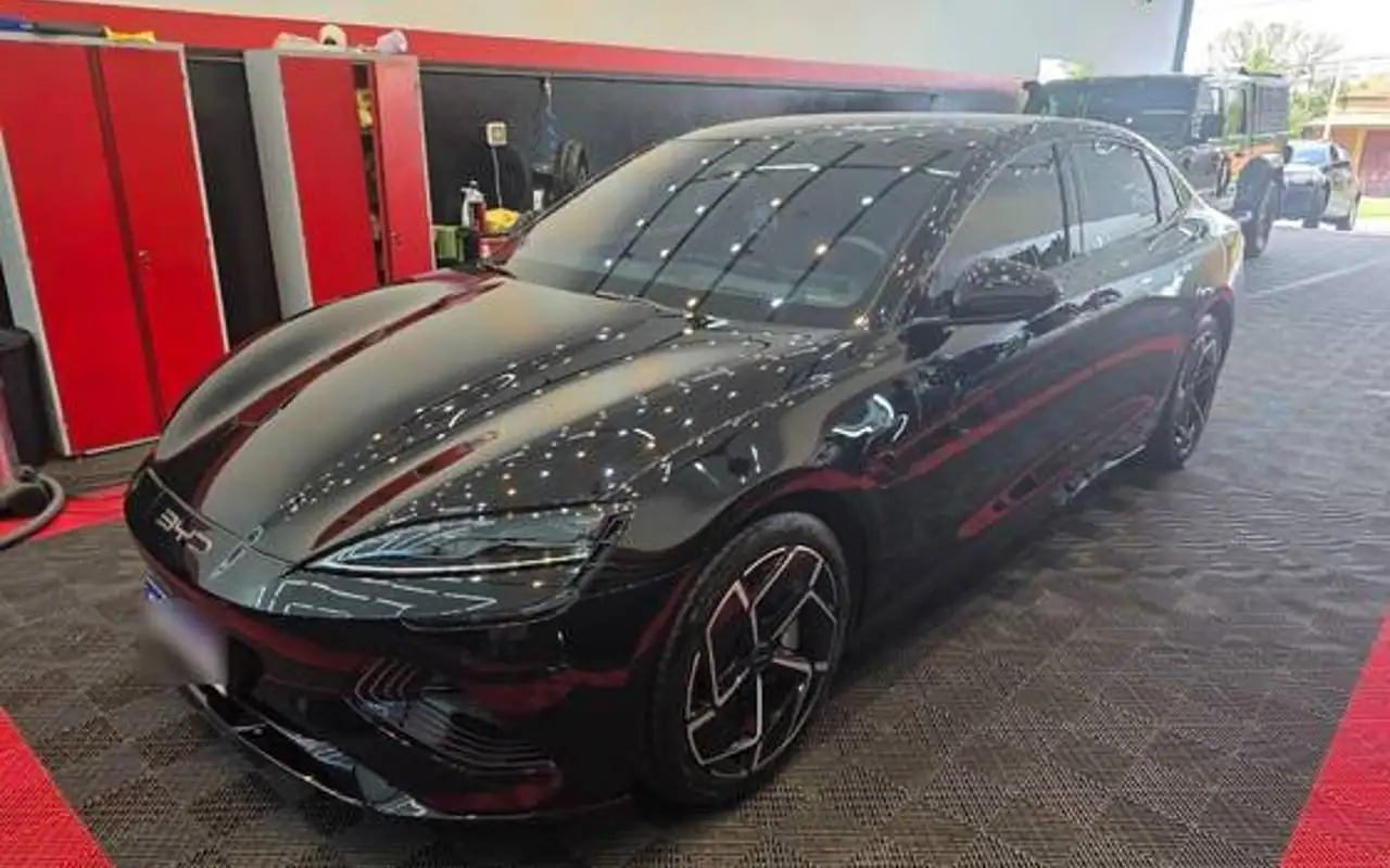 BYD SEAL 82,5 KW ELÉTRICO AWD — foto 1 de 8
