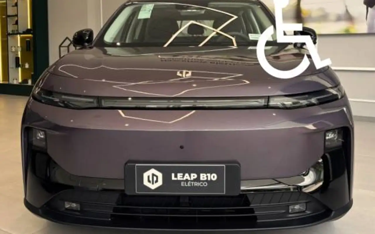 LEAPMOTOR B10 56,2 KW BEV — foto 1 de 9