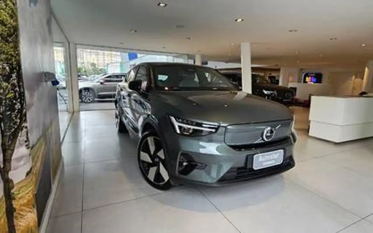 VOLVO EC40 P8 RECHARGE TWIN ELECTRIC ULTRA AWD — foto 1 de 10