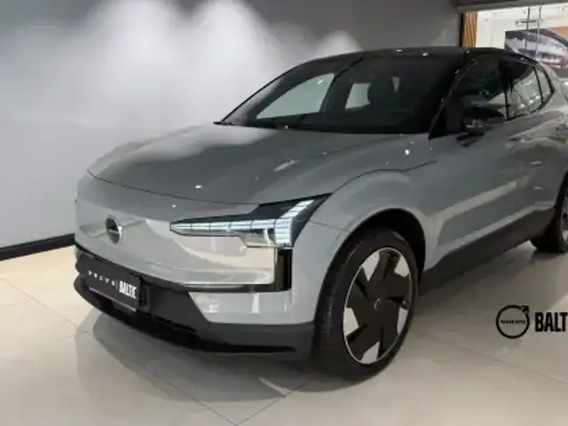 VOLVO EX30 69 KW ELÉTRICO PLUS em Santos, SP