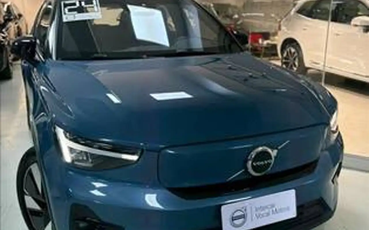 VOLVO XC40 P6 RECHARGE ELECTRIC PLUS — foto 1 de 9