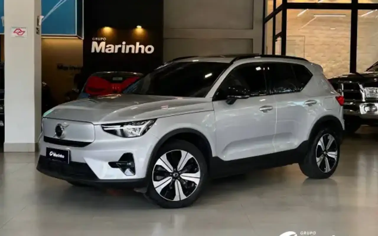 VOLVO XC40 P6 RECHARGE ELECTRIC PLUS — foto 1 de 19