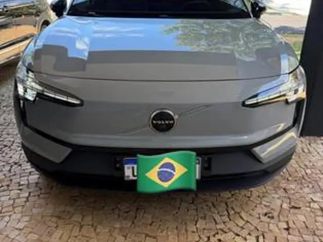 VOLVO EX30 69 KW ELÉTRICO ULTRA em Londrina, PR
