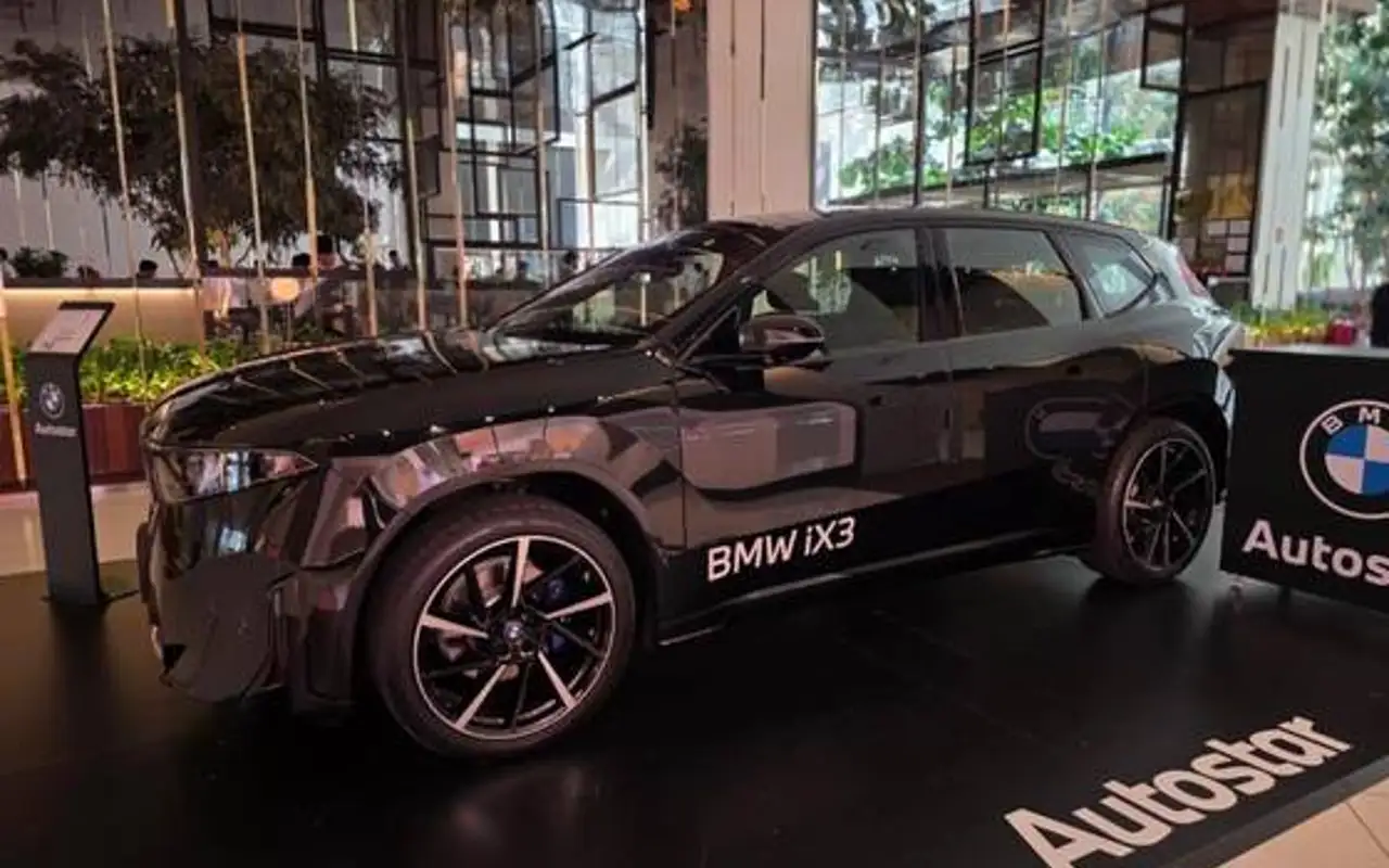 BMW iX3 108,7 KW ELÉTRICO 50 XDRIVE — foto 1 de 14