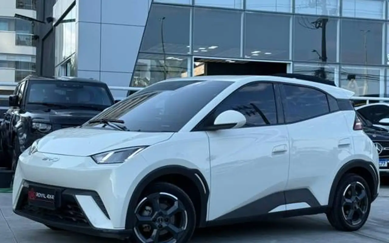 BYD DOLPHIN MINI 38 KW ELÉTRICO — foto 1 de 12