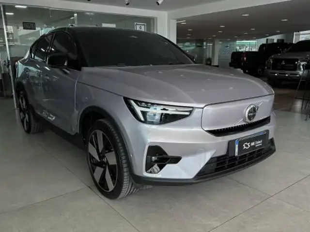 VOLVO EC40 P8 RECHARGE TWIN ELECTRIC ULTRA AWD em Manaus, AM