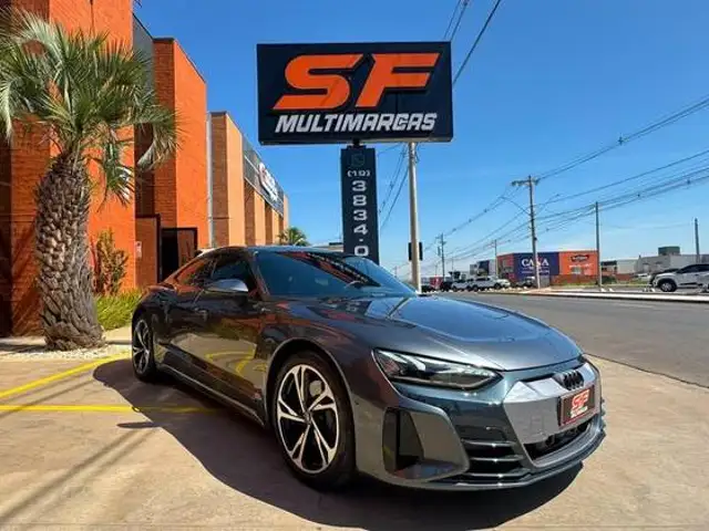 AUDI E-TRON GT ELÉTRICO SPORTBACK QUATTRO em Indaiatuba, SP