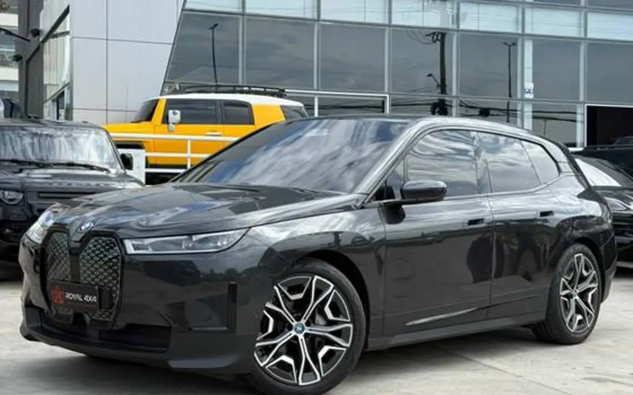 BMW iX ELÉTRICO XDRIVE40 — foto 1 de 11