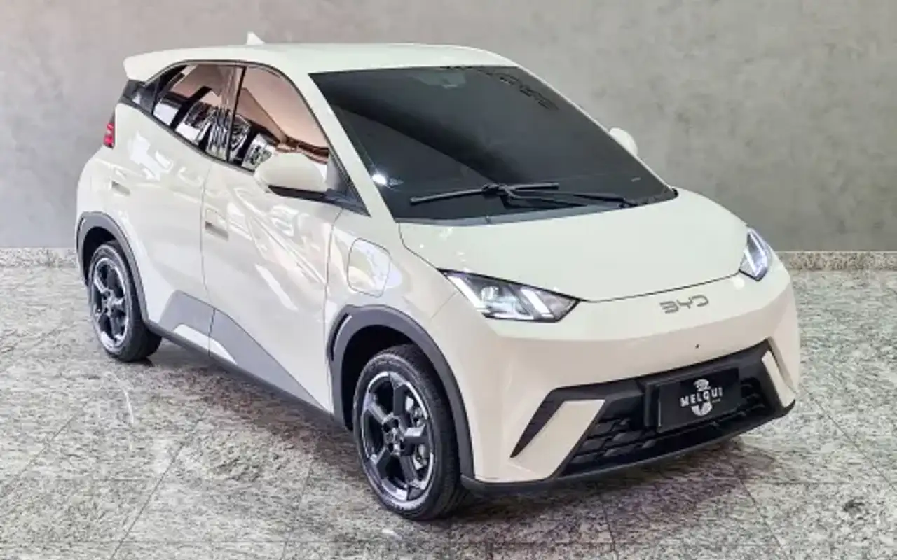 BYD DOLPHIN MINI 38 KW ELÉTRICO 5L — foto 1 de 12