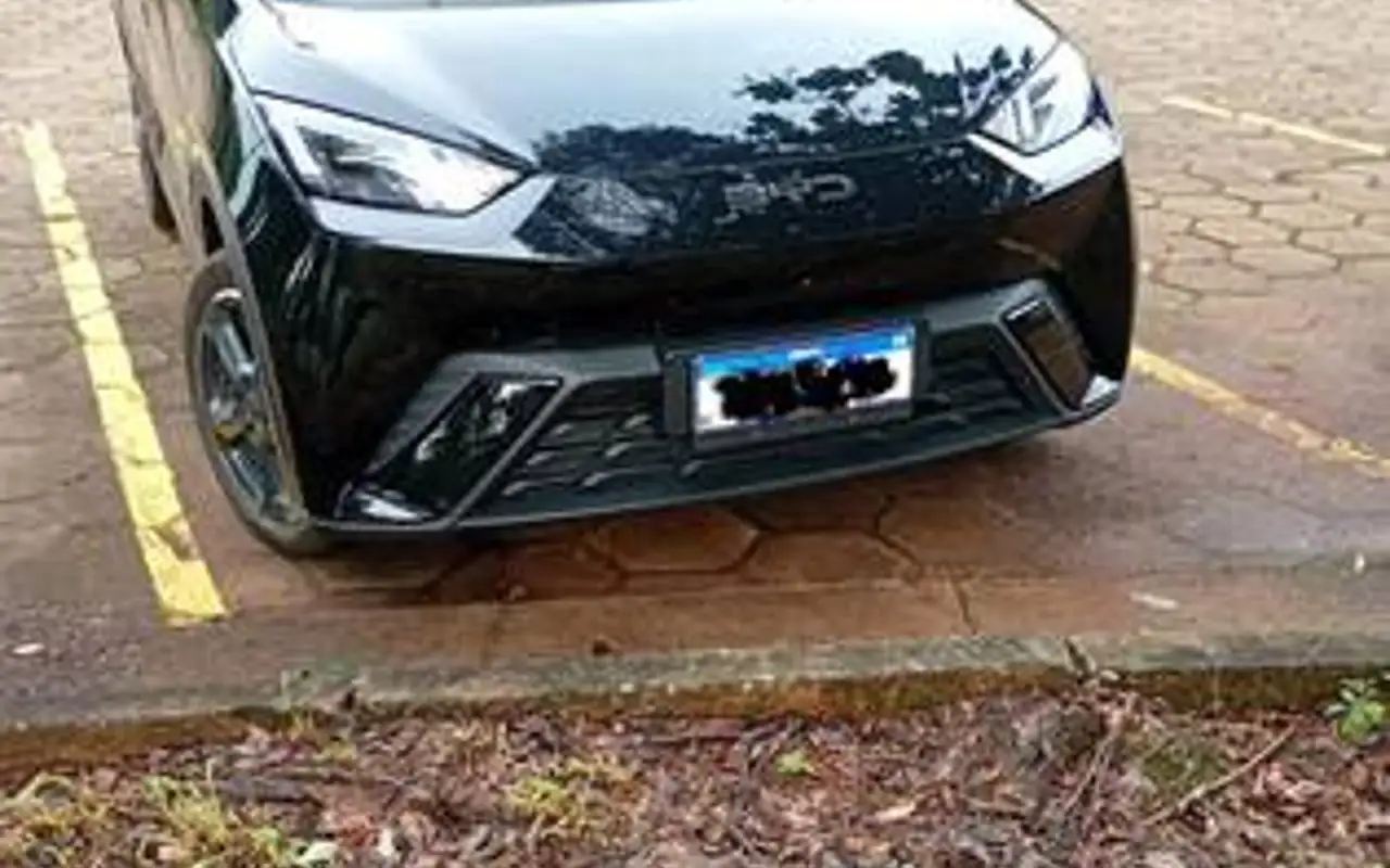 BYD DOLPHIN MINI 38 KW ELÉTRICO 5L — foto 1 de 8