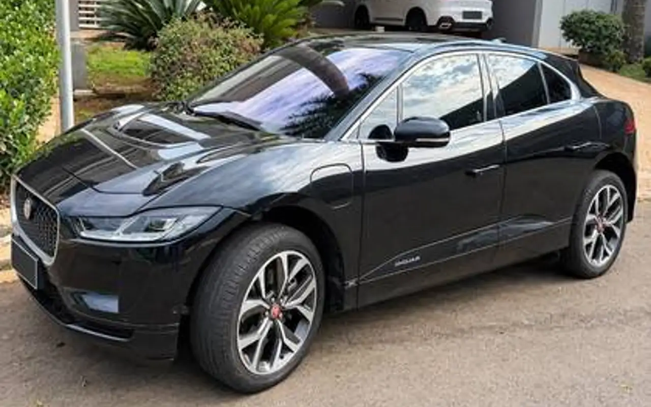 JAGUAR I-PACE 90 KW EV400 SE AWD ELÉTRICO — foto 1 de 6