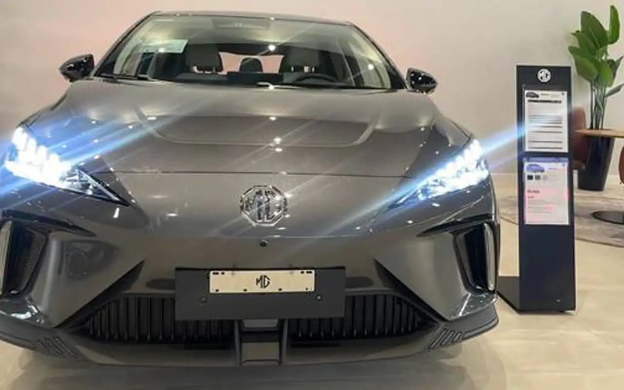 MG 4 64 KW ELÉTRICO LUXURY — foto 1 de 8